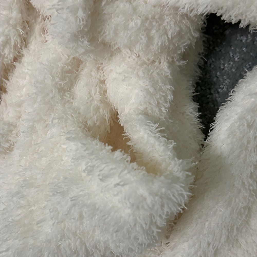 Ulta Beauty Soft Cream Robe - Picture 4 of 4